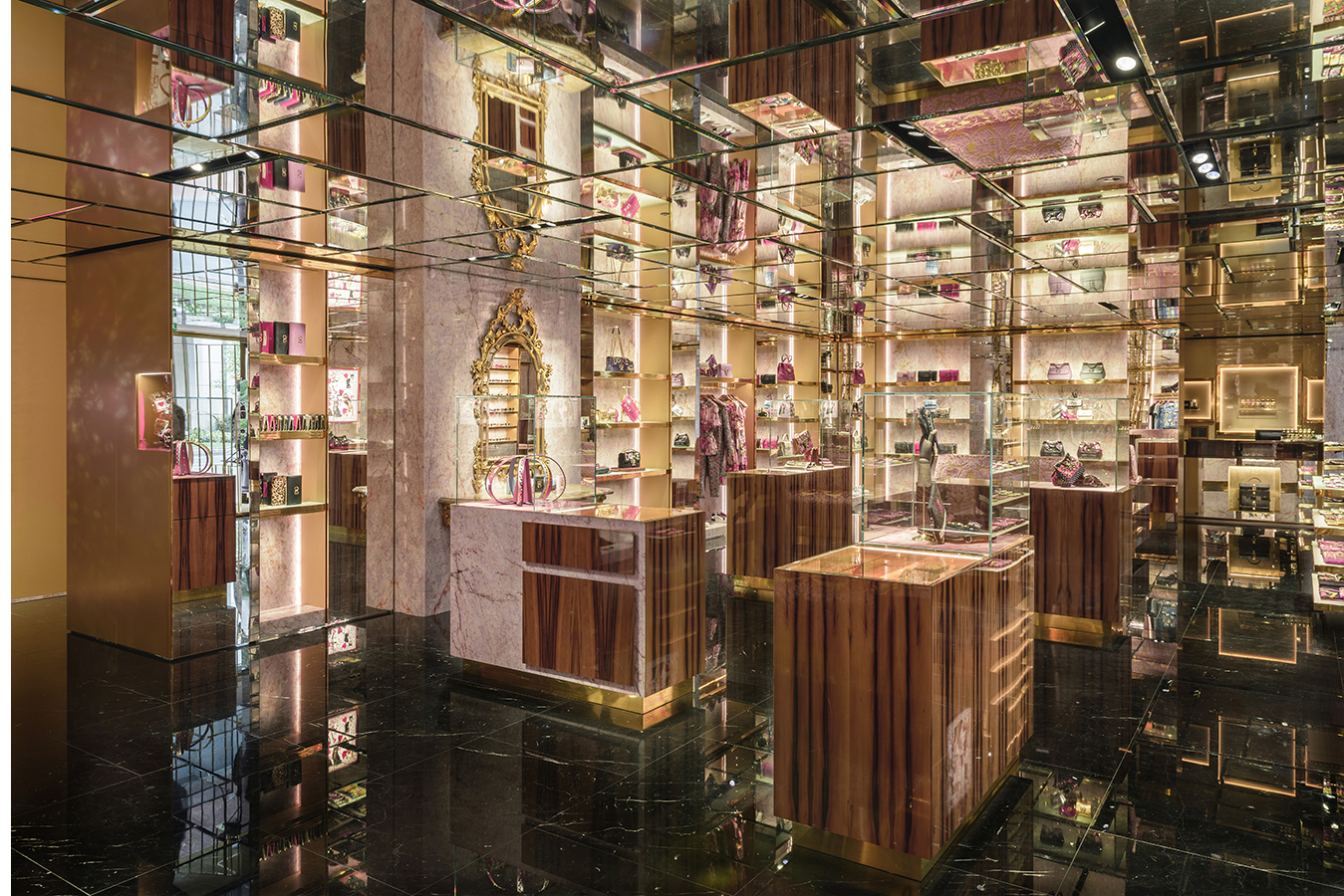 Dolce & Gabbana Flagship Store - Monaco - mindseye